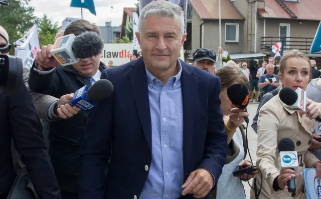 Prokuratura: Zatrzymanie i doprowadzenie Frasyniuka sąd uznał za zasadne