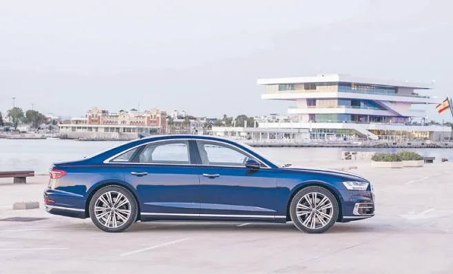 Sprzedaż nowych aut na drodze do kolejnego rekordu