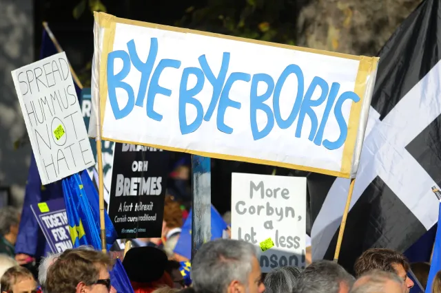 Brytyjczycy manifestowali na rzecz referendum w sprawie umowy o brexicie