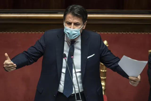 Premier Włoch Giuseppe Conte złożył dymisję na ręce prezydenta