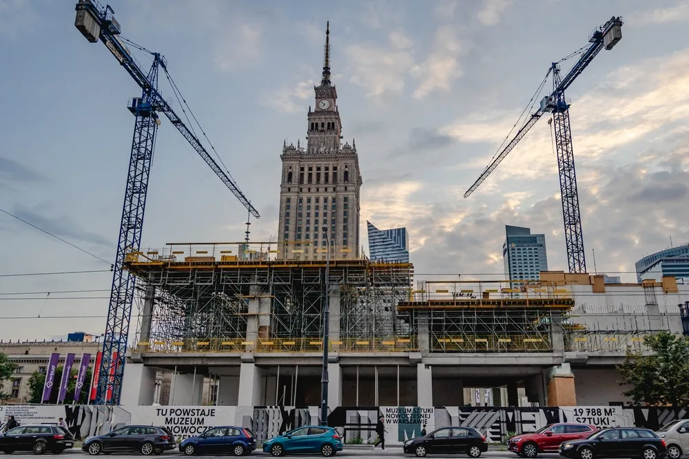 W warszawskim Muzeum Sztuki Nowoczesnej w 2022 r. m.in. wystawa Aleksandry Waliszewskiej