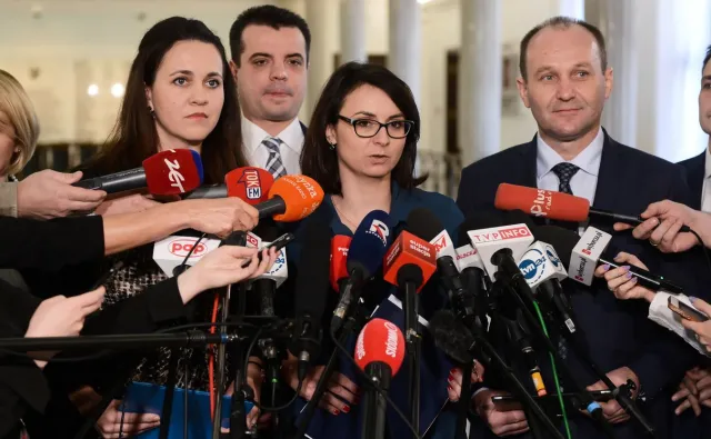 Posłowie KO apelują o odroczenie wyboru składu nowej KRS ze względu na tzw. aferę hejterską