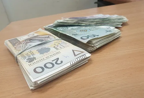 Wygrywający przetarg ma szansę wynegocjować z gminą dodatkowe pieniądze, ale dopiero po zawarciu umowy