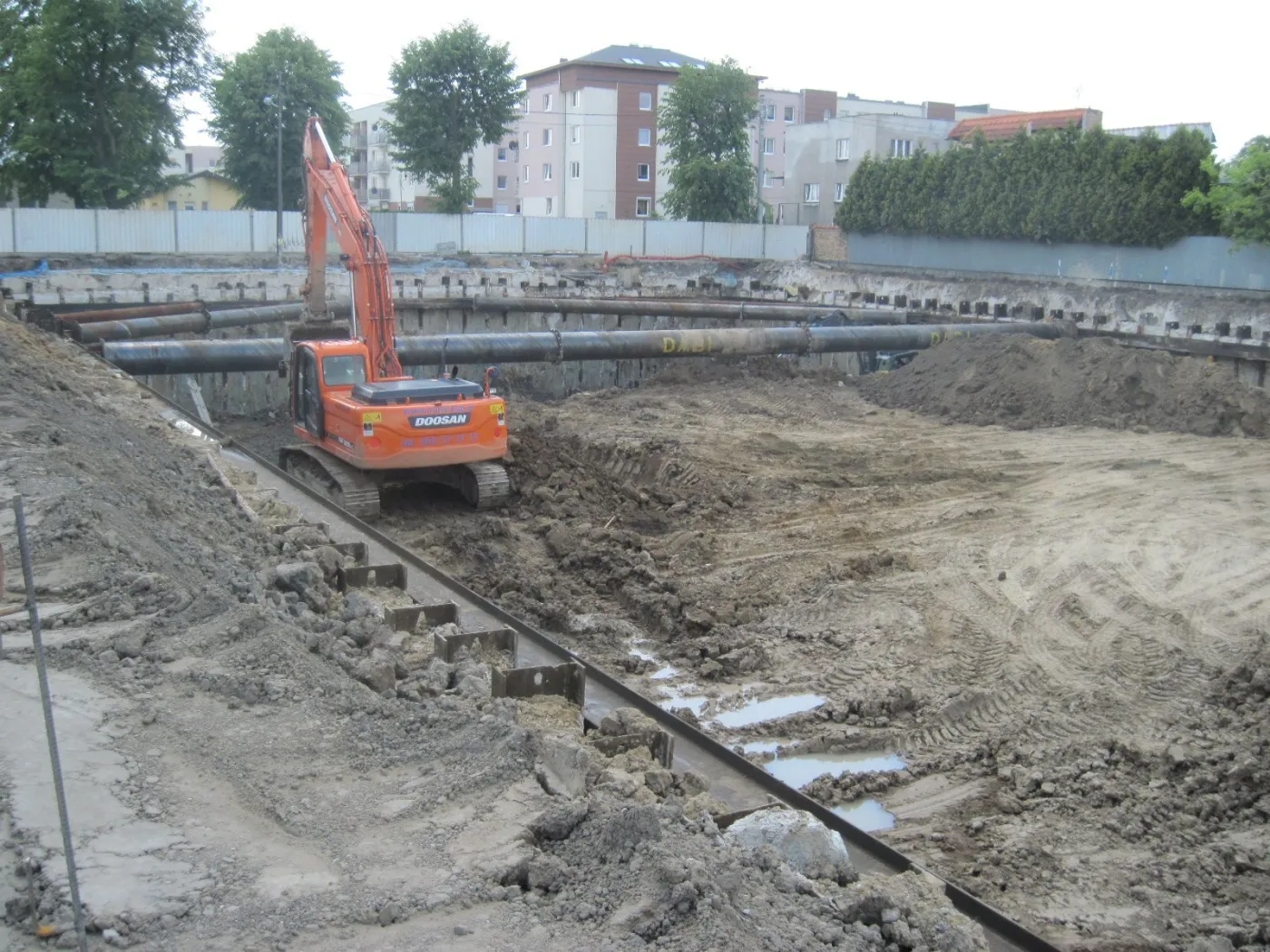 Sprzedaż nieruchomości gruntowej przeznaczonej pod zabudowę. Czy jest zwolniona z VAT?