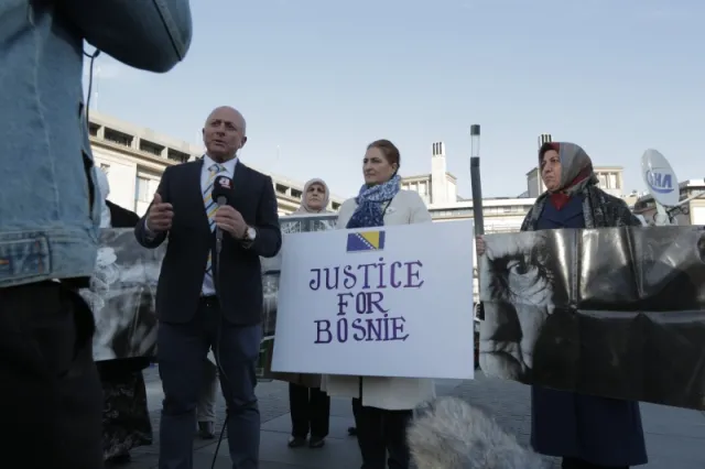 Zbrodniarze Karadżić i Mladić w bardzo ciężkim stanie
