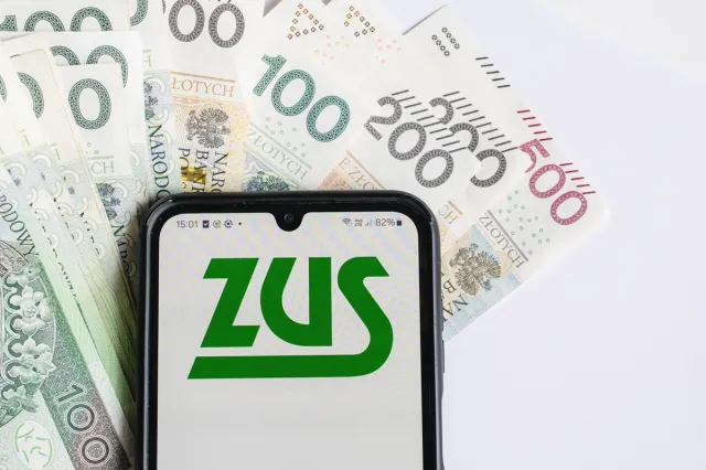 Kiedy jest konieczne oskładkowanie wynagrodzenia z angażu i umowy zlecenia