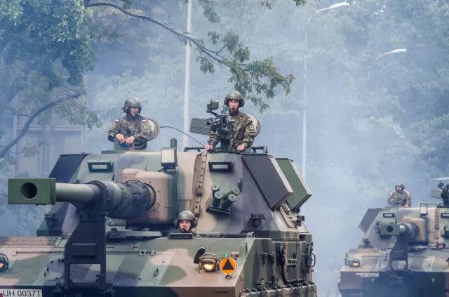 Polska szykuje się na atak - 200 mld zł na obronę granic. Jest nowy budżet na 2026 rok