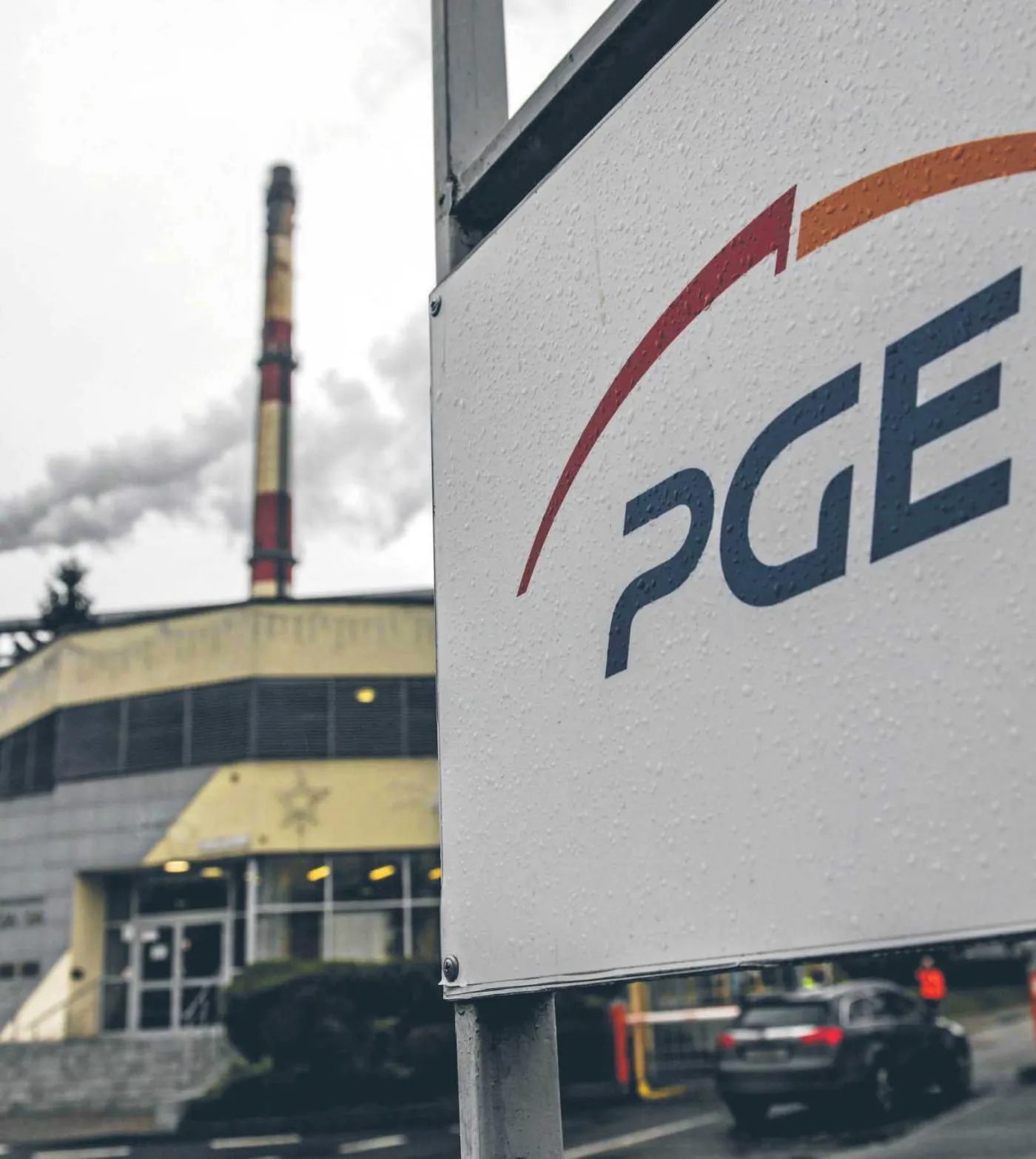 Spółki energetyczne szukają pieniędzy