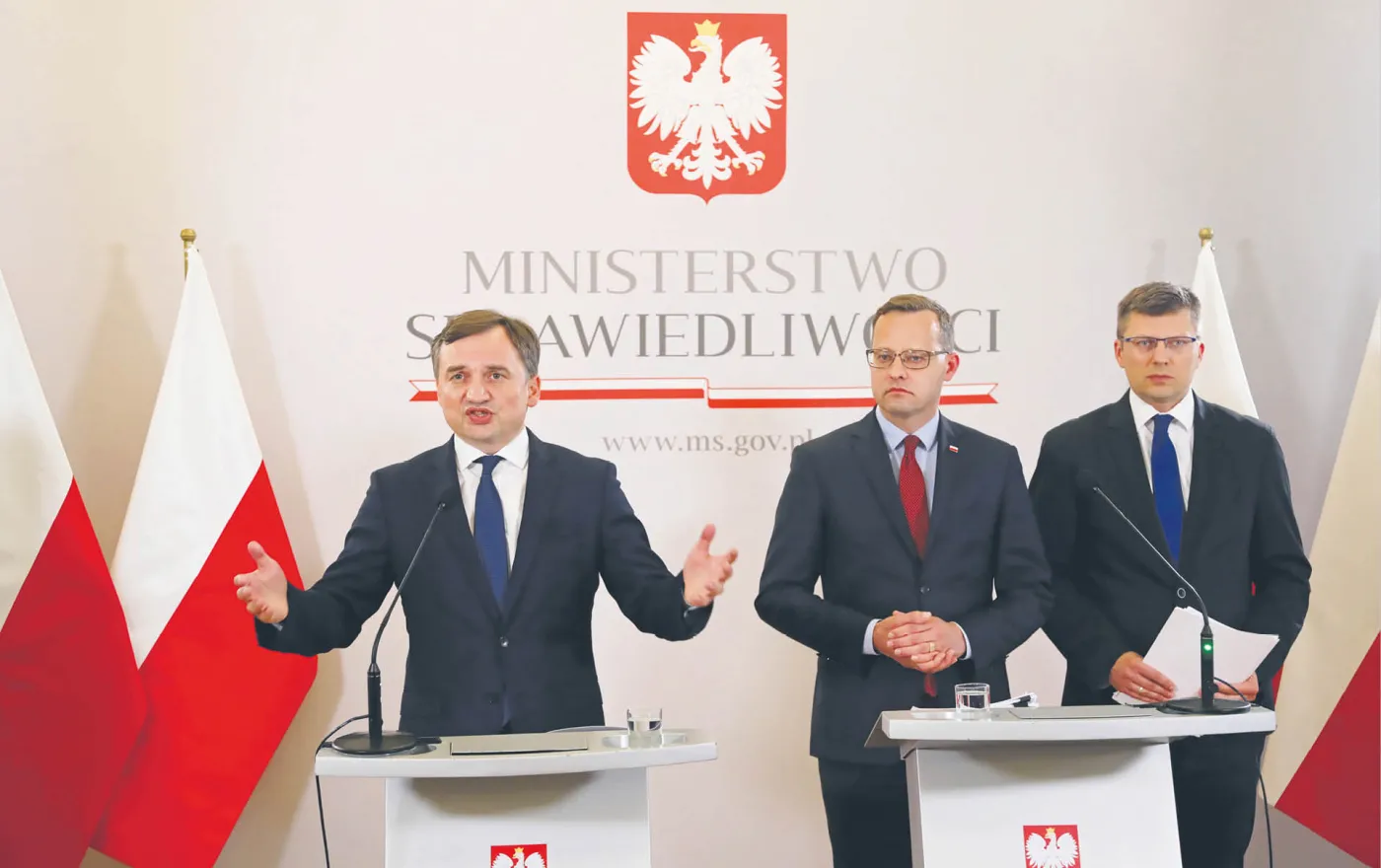 Ziobryści nie odpuszczają gender , co oznacza dalsze napięcia w rządzie