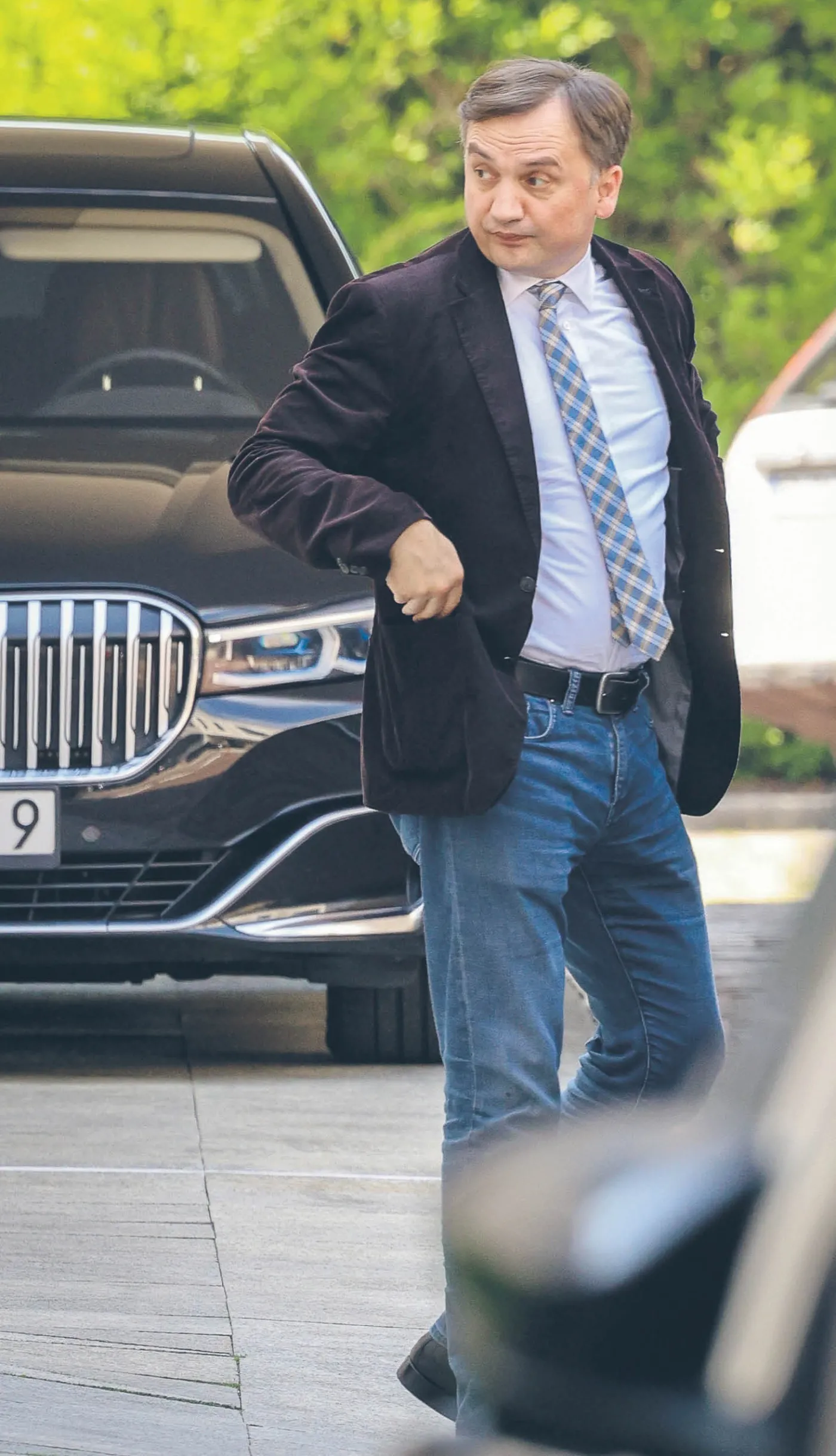 Rządowy taniec wokół sądów