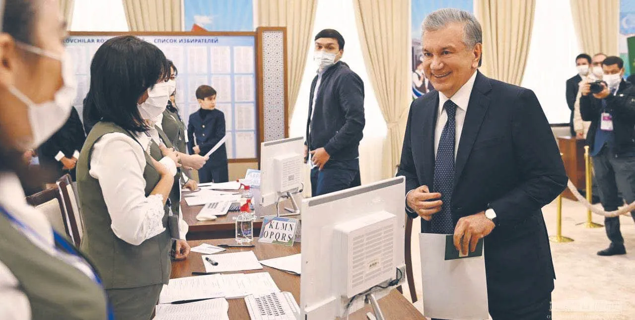 Uzbecki prezydent porządzi jeszcze przez pięć lat