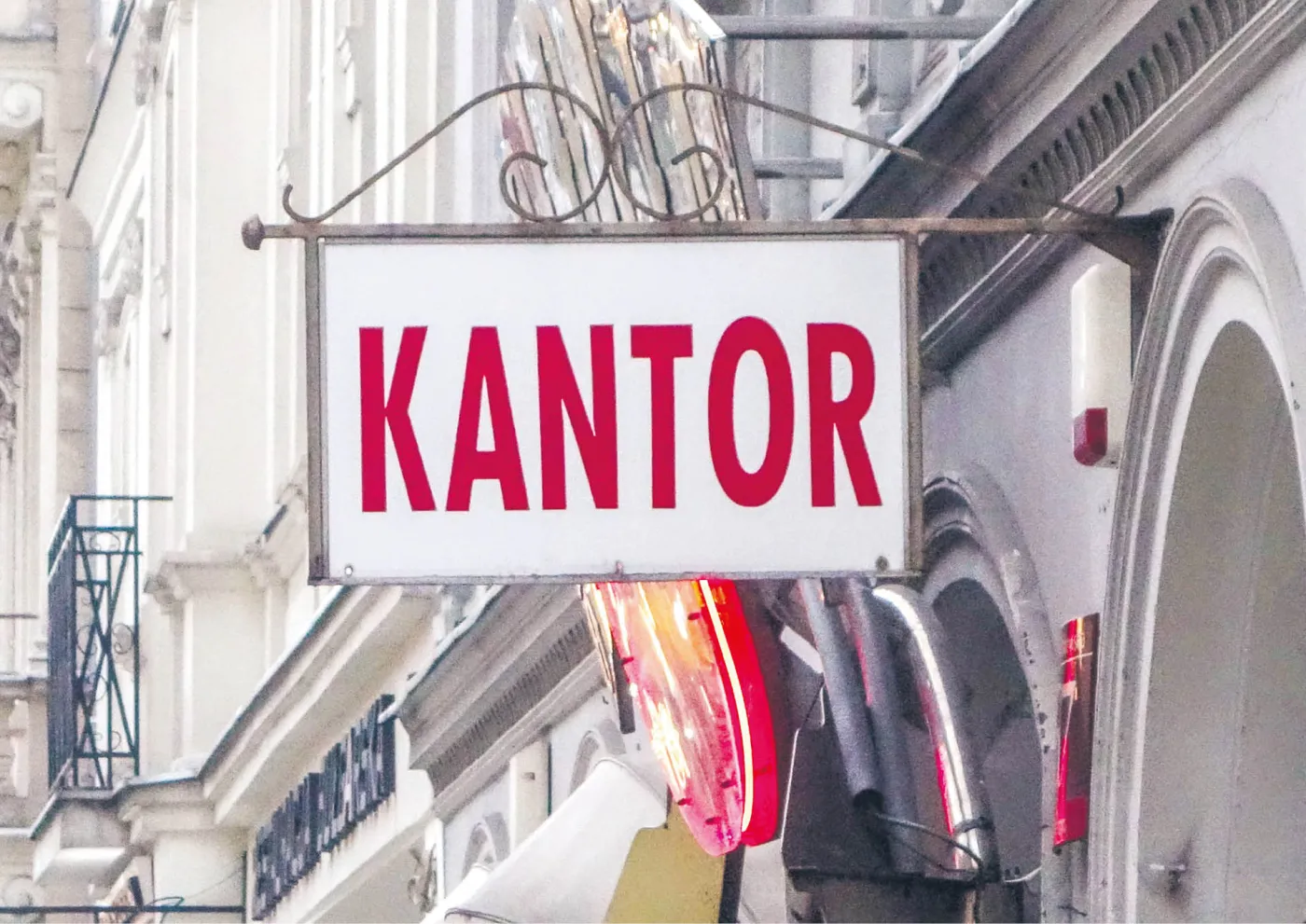 Kantory oddają pieniądze z tarczy