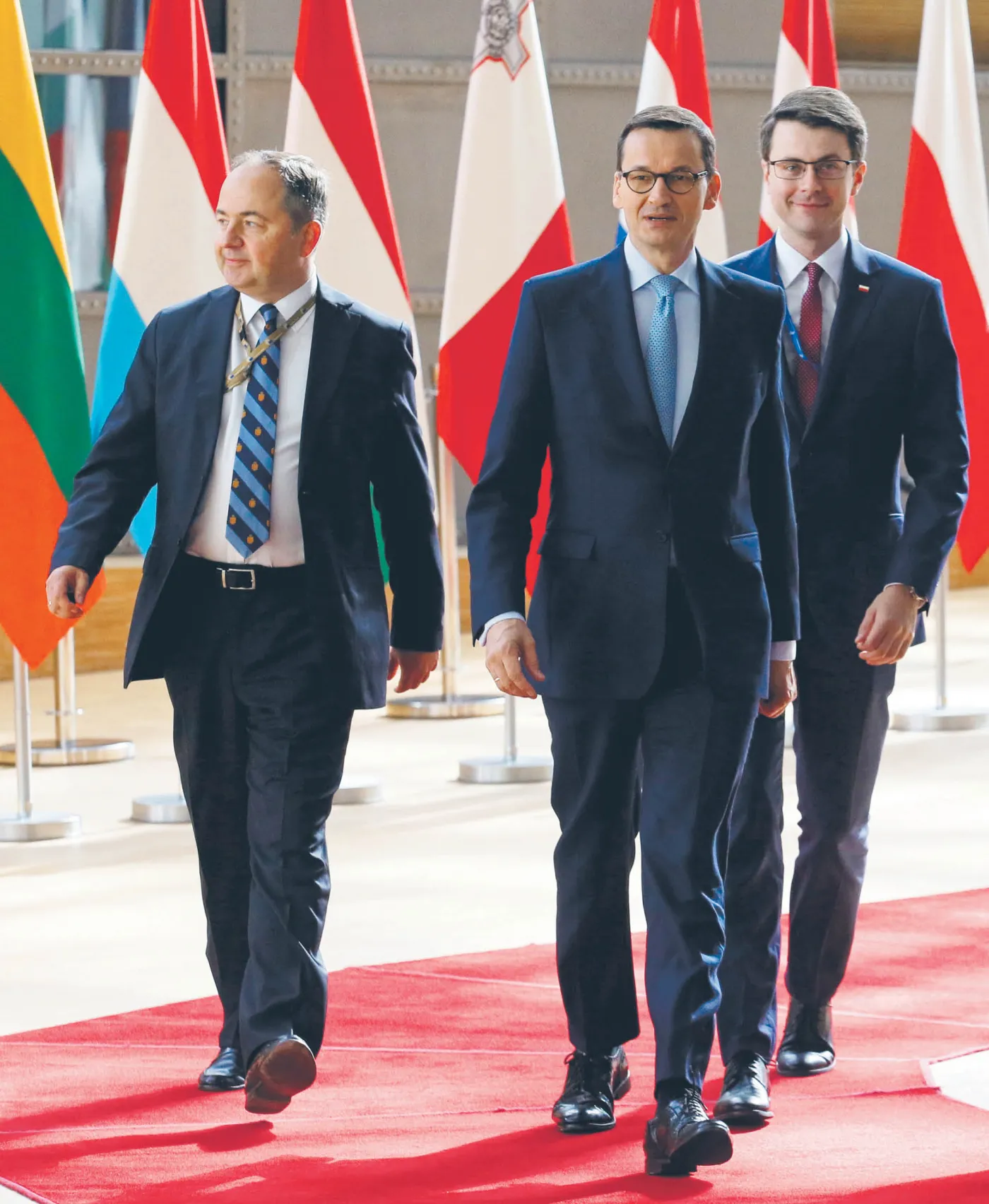 Polskie weto klimatyczne w ogniu krytyki