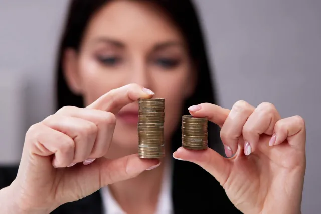 Grażyna Piotrowska-Oliwa: Luka płacowa ma się dobrze, bo ma swoje kulturowe przyczyny [FELIETON]