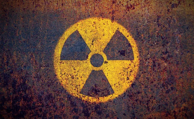 1905 razy ponad normę. Straż Graniczna przechwyciła napromieniowane dolary