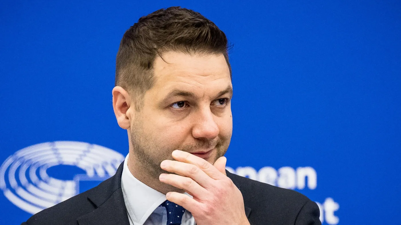 Minister Żurek skierował do PE wniosek ws. Patryka Jakiego. Doczekał się dosadnej odpowiedzi