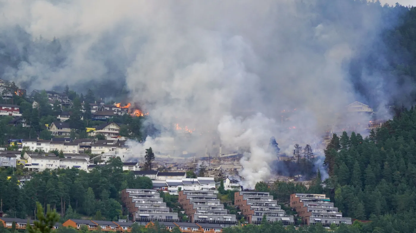 More than 100 homes destroyed in a huge fire in Drammen