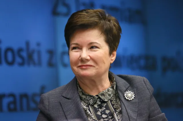 Gronkiewicz-Waltz o pomniku światła: pomysł z wiecu NSDAP