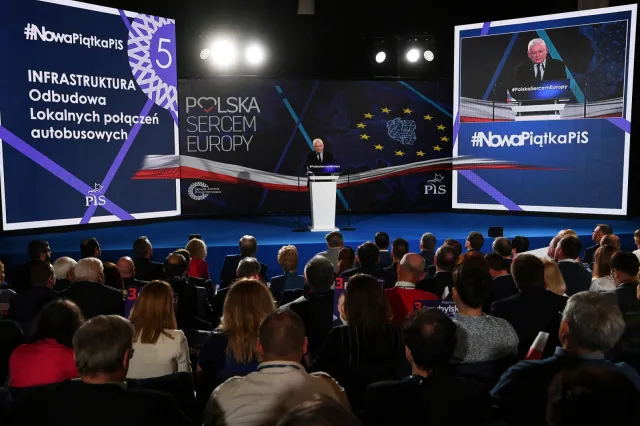 Kaczyński na konwencji regionalnej PiS: Musimy bronić polskiej złotówki