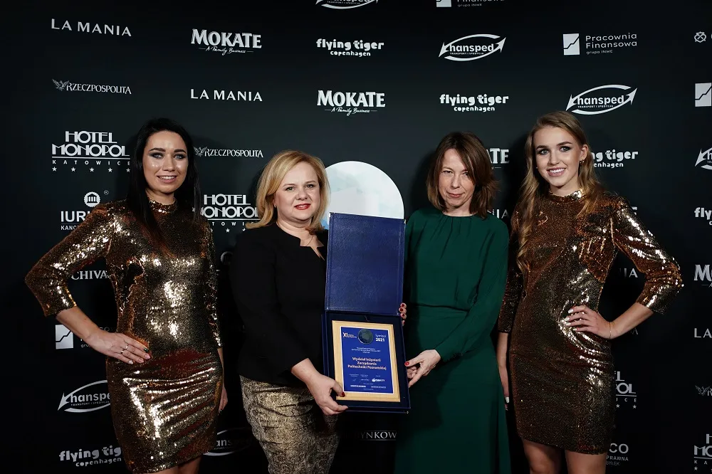 Dr hab. inż. Hanna Włodarkiewicz-Klimek, prof. PP, dziekan Wydziału Inżynierii Zarządzania Politechniki Poznańskiej i dr hab. inż. Agnieszka Stachowiak, prodziekan ds. nauki z Symbolem Synergii Nauki i Biznesu 2021