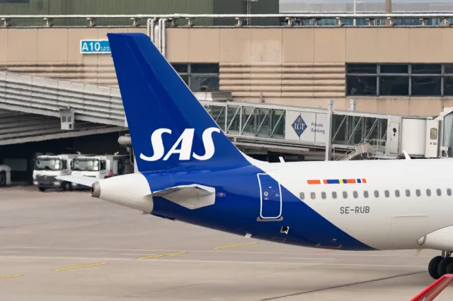 Skandynawskie linie lotnicze SAS masowo odwołują loty. Dopomogły temu strajki pilotów