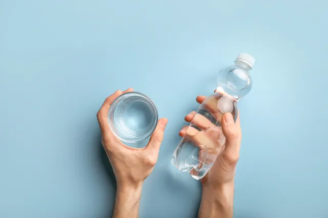 Co z podatkiem VAT na wodę butelkowaną?