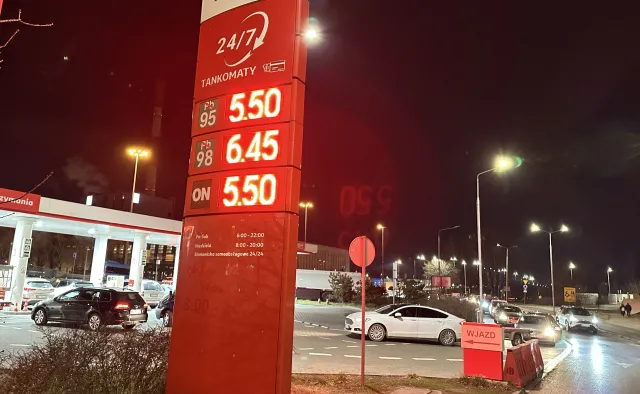 Spadają ceny paliw na stacjach. Niebawem średnio poniżej 6 zł za litr