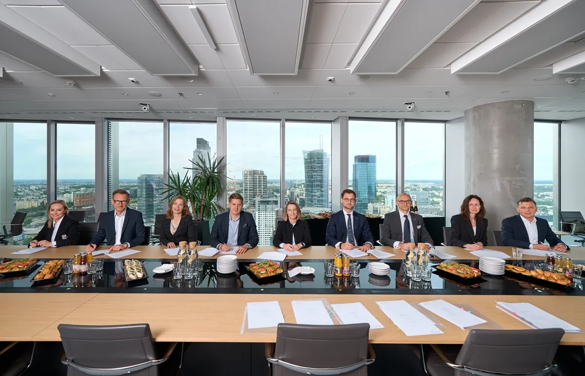 UNIQA i Grupa mBanku przedłużają partnerstwo strategiczne