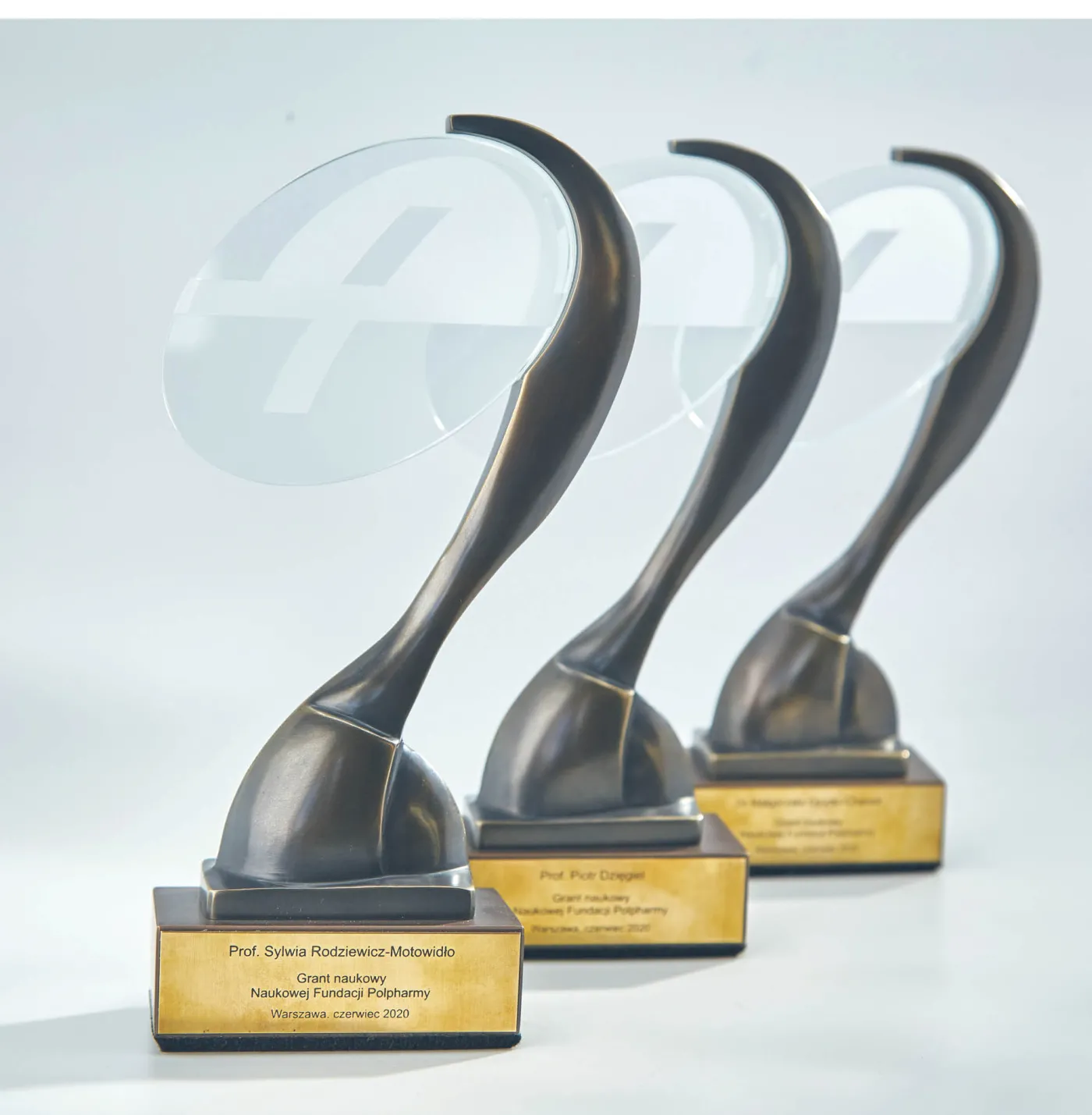 Pomagamy ludziom nauki