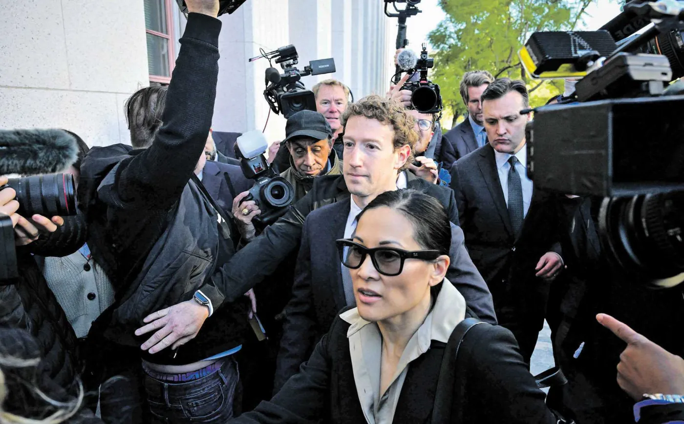 Mark Zuckerberg przed sądem w Los Angeles, 18 lutego 2026 r.