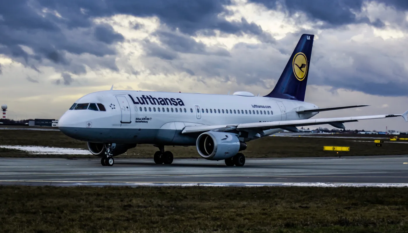 Chaos na lotniskach. Lufthansa odwołuje setki lotów