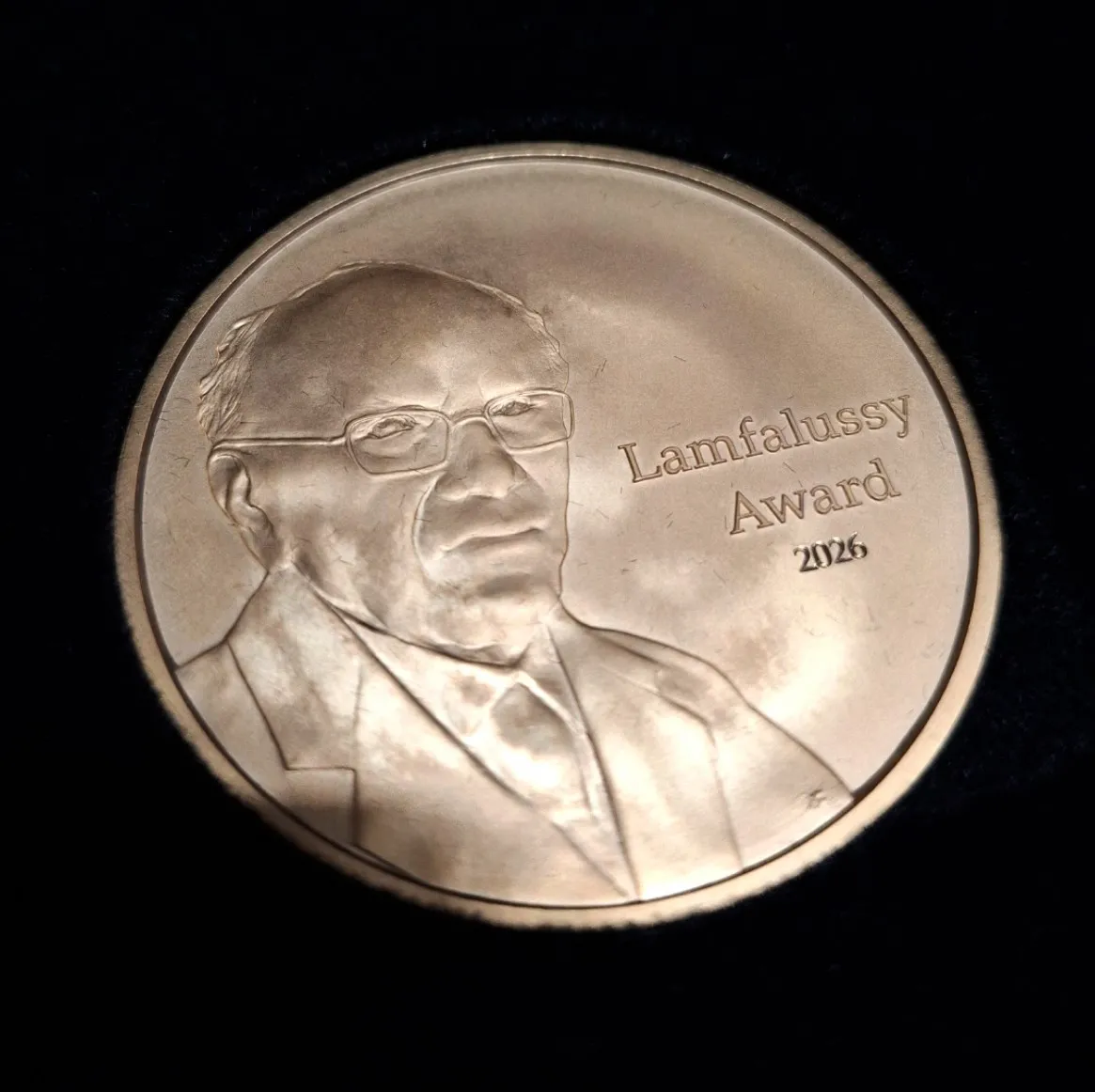 Prezes NBP wyróżniony prestiżową nagrodą „Lámfalussy Award”