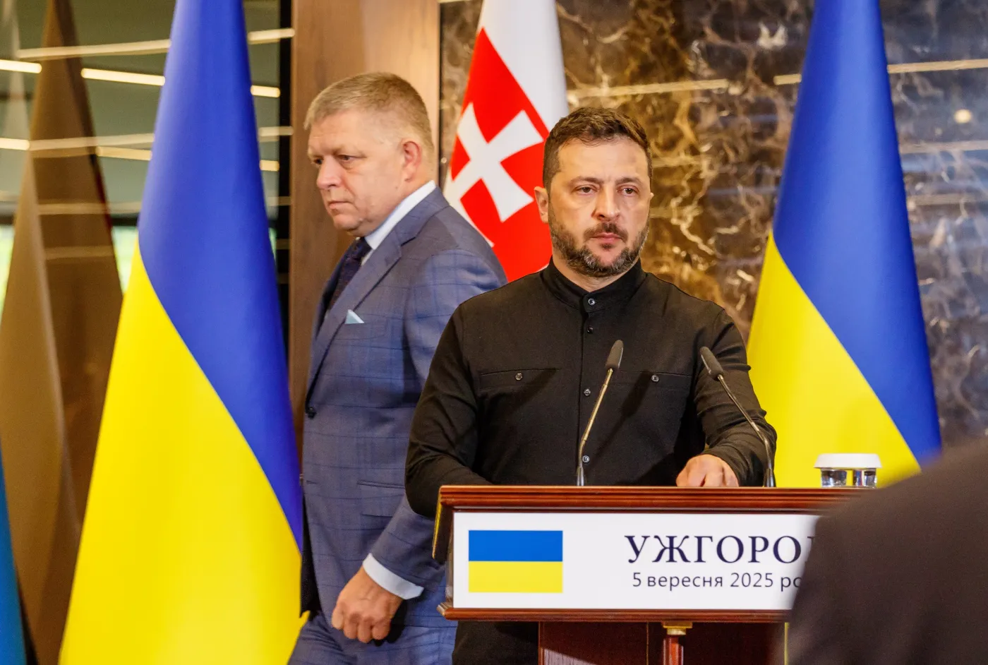 Media o blokadzie pomocy dla Ukrainy przez Słowację i Węgry. Jasno wskazują powody