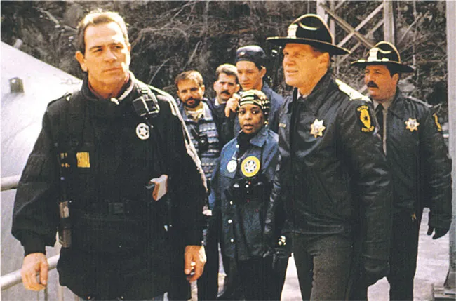 ABW wzoruje się na amerykańskich służbach. Na zdjęciu Tommy Lee Jones jako US marshal w słynnym „Ściganym”