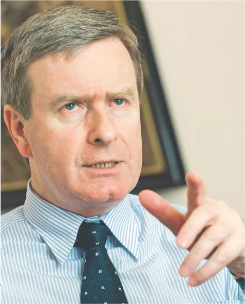 Jacek Olbrycht, od lipca 2007 r. dyrektor generalny MON. Absolwent Akademii Ekonomicznej w Krakowie. Pracował m.in. jako Senior Project Manager w firmie doradczej Hay Group w Polsce