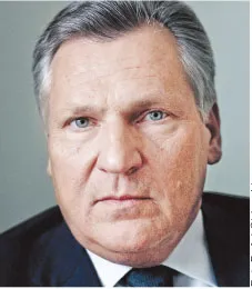 Aleksander Kwaśniewski wygrał wybory prezydenckie w II turze w 1995 roku, a w 2000 roku – w I turze