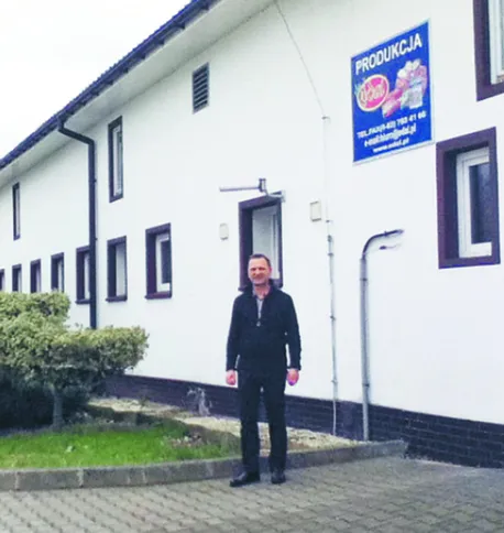 Zamienił niedochodową owczarnię w wytwórnię bakalii i herbaty