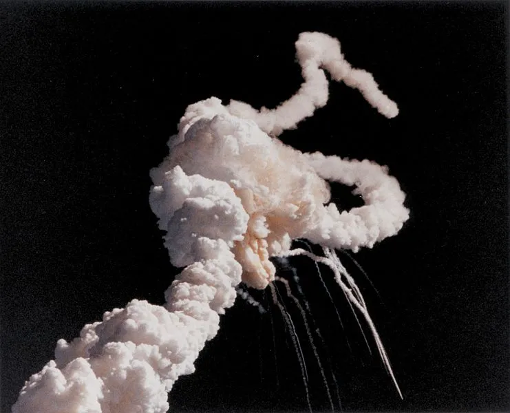 908513-741px-challenger-explosion.jpg