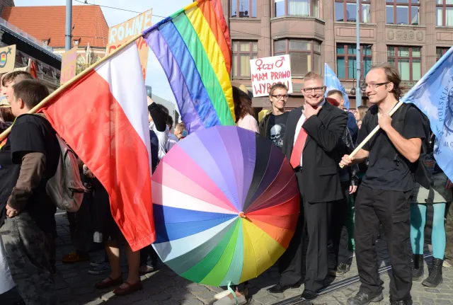 W Paryżu zamieszki po proteście przeciwko małżeństwom homoseksualistów