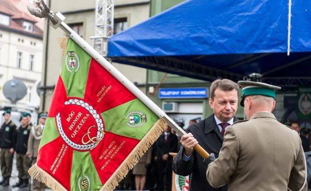W poniedziałek spotkanie szefa MON z sekretarzem generalnym NATO