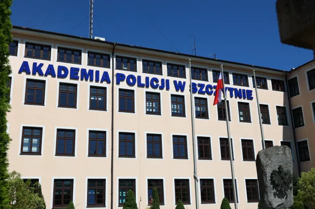 Norowirus w Akademii Policji w Szczytnie. Blisko 100 osób wymagało pomocy medycznej