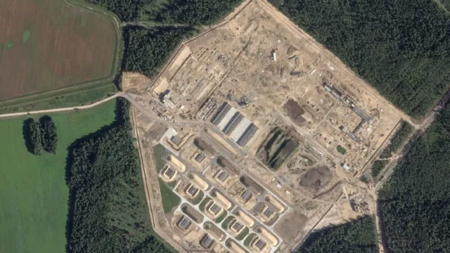 Niepokojące zdjęcia satelitarne z Białorusi. Rosja szykuje się na wojnę z Zachodem?