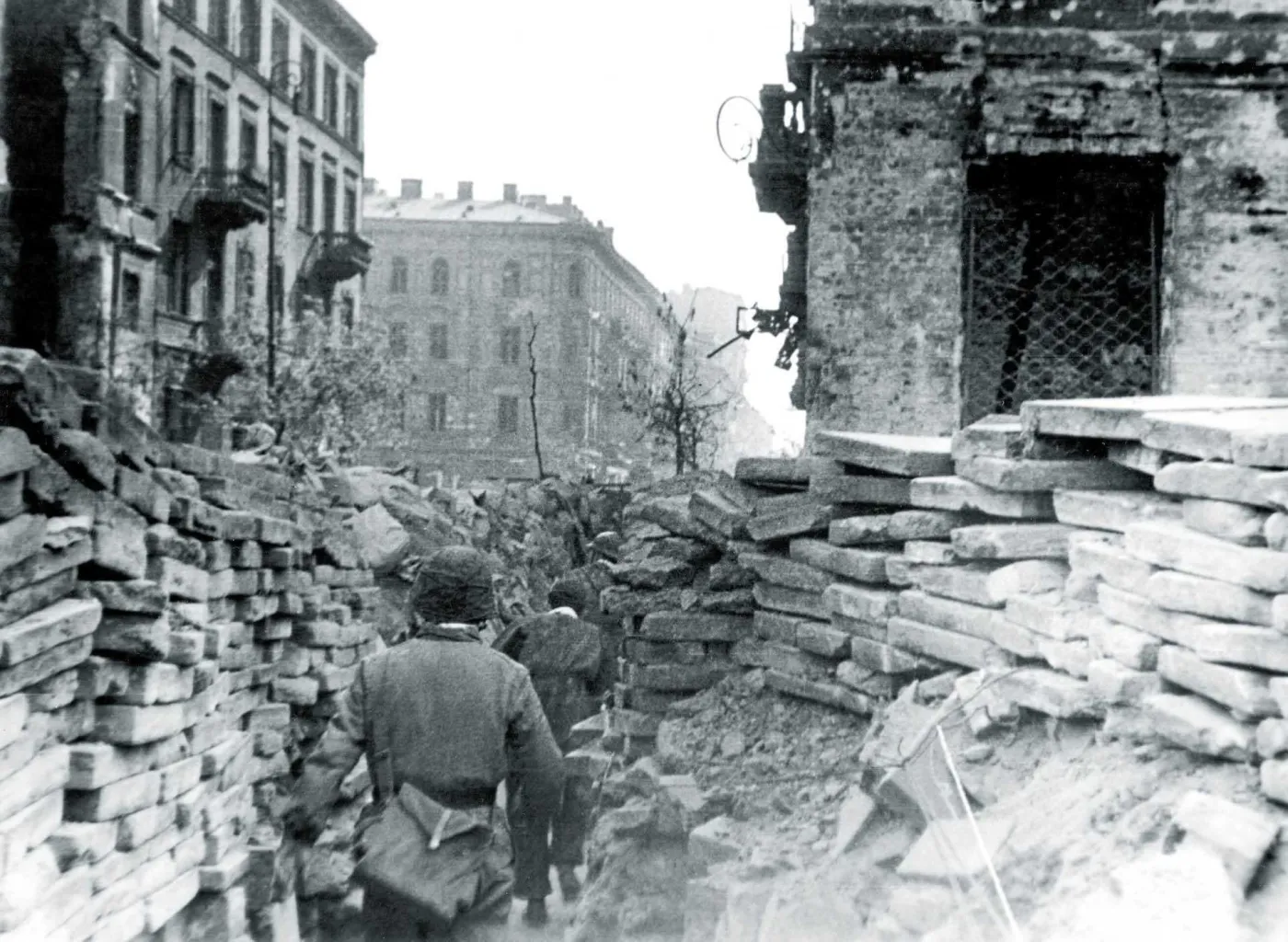 Karty z historii rodziny i narodu