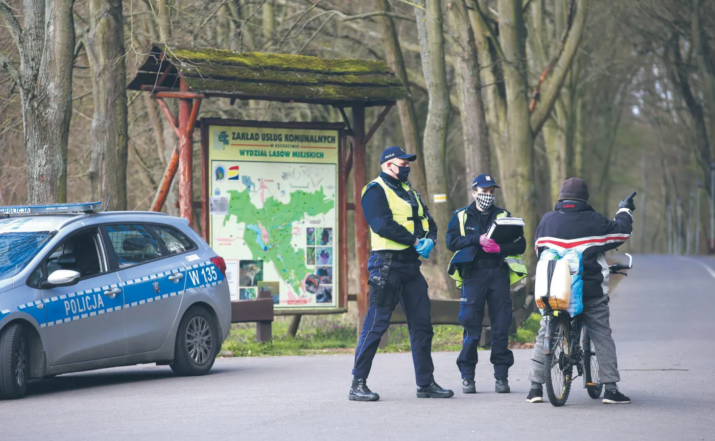 Policjant nie może być sędzią
