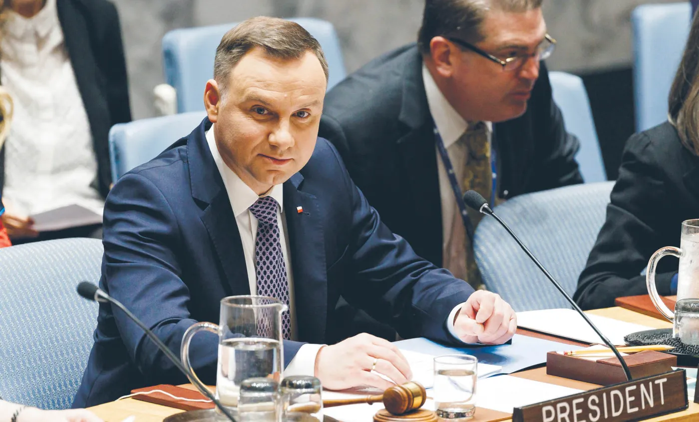 Wejść mocniej w globalną politykę