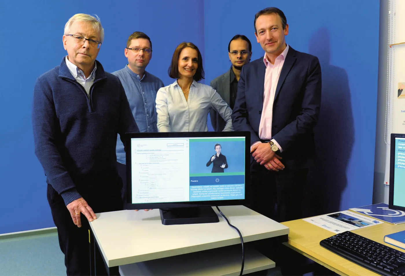 Zamigaj do mnie. Jestem maszyną