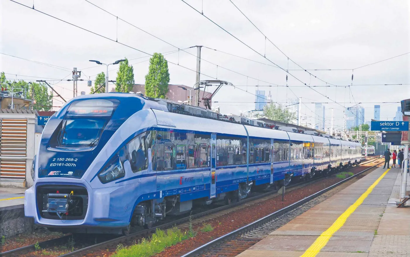 Na 20 pojazdów elektrycznych Dart czasem jeździ 15, czasem 16