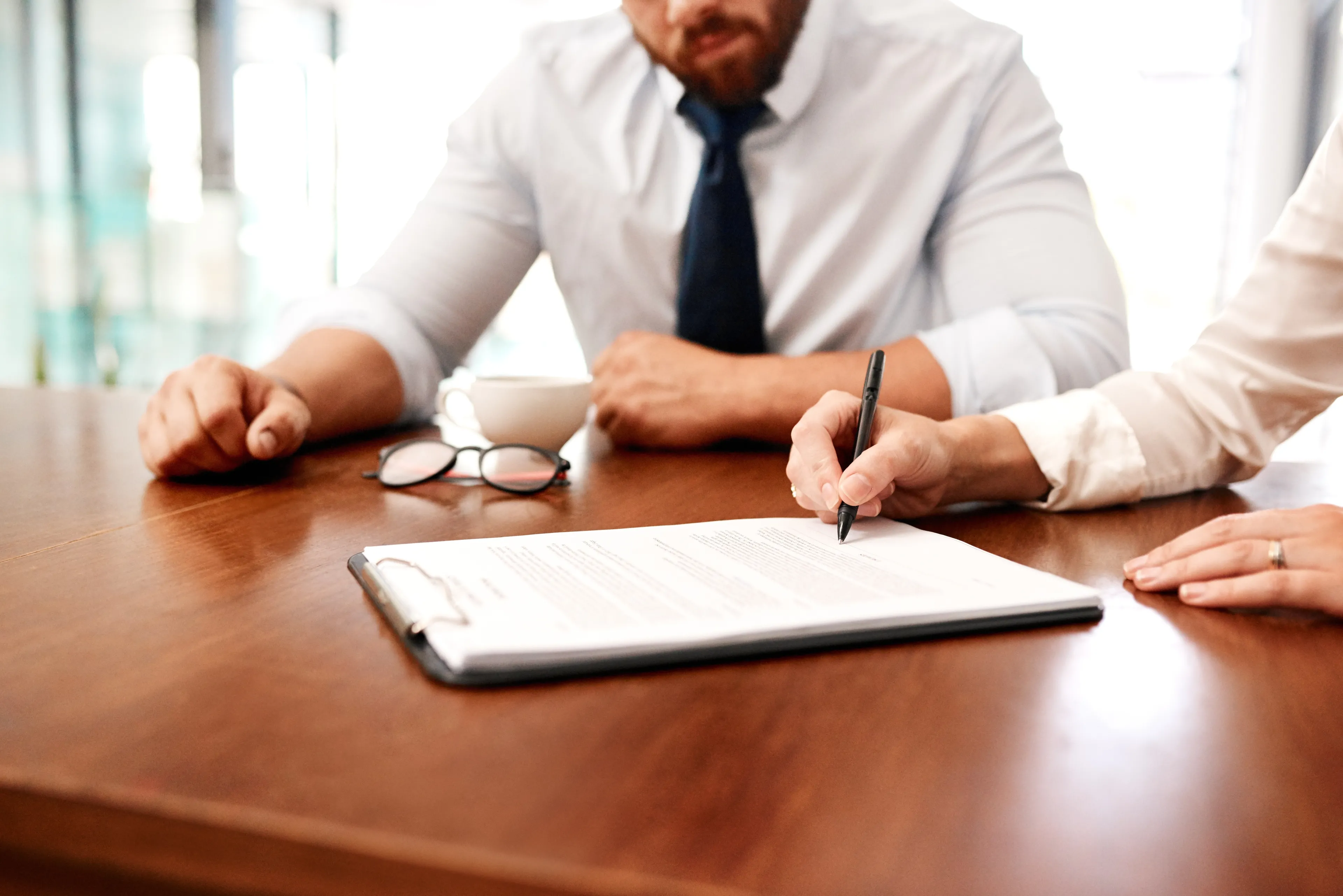 Masz umowę zlecenie zamiast etatu? PIP apeluje: ze skargą poczekaj do lipca