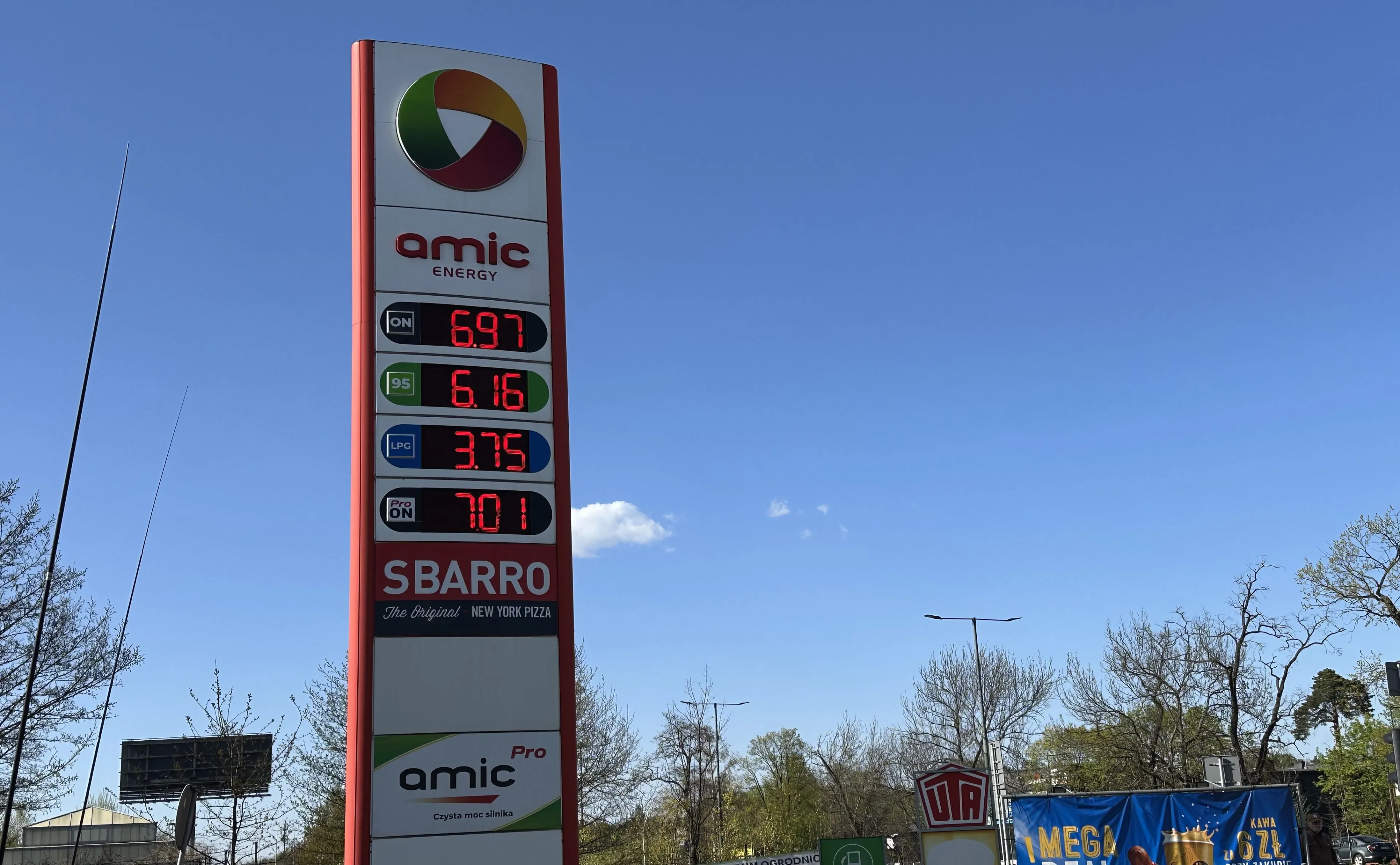 Wzrost cen paliw we wtorek. Minister Energii opublikował nowe stawki maksymalne