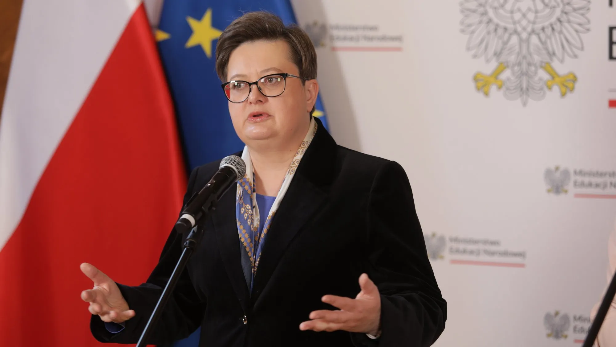 Burza po słowach wiceminister edukacji. Samorządowcy oburzeni porównaniem. Wbili rządzącym szpilę